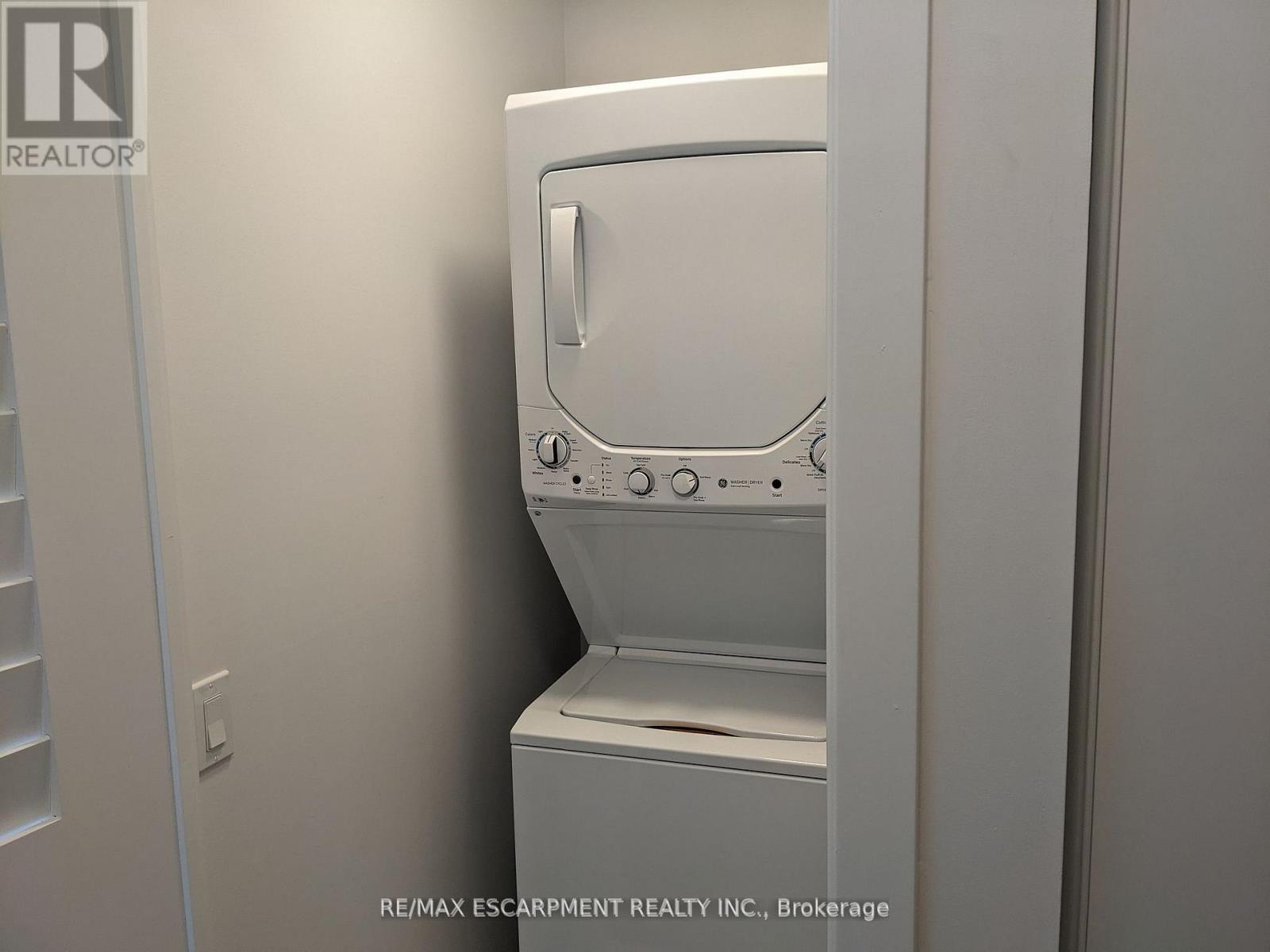 910 - 225 Veterans Drive, Brampton, Ontario L7A 5L7 - Photo 5 - W12617412