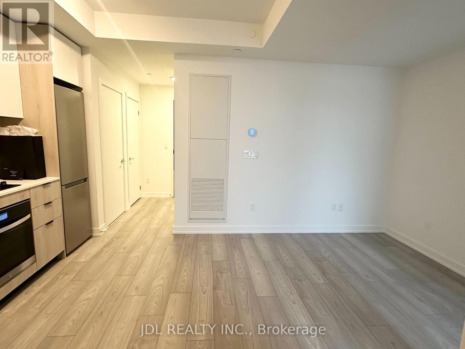 823 - 1007 The Queensway, Toronto, Ontario M8Z 0H4 - Photo 5 - W12617414