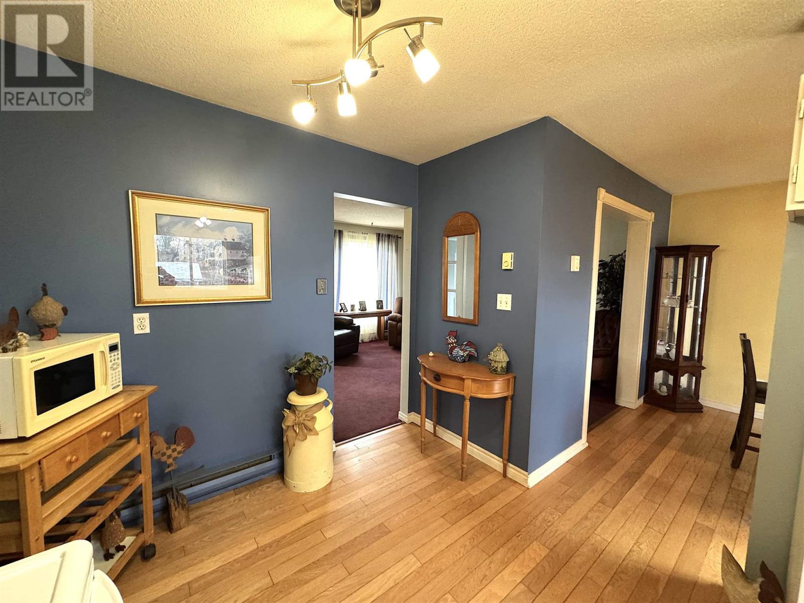 24 Muriel, Sault Ste. Marie, Ontario P6A 6X4 - Photo 8 - SM253267