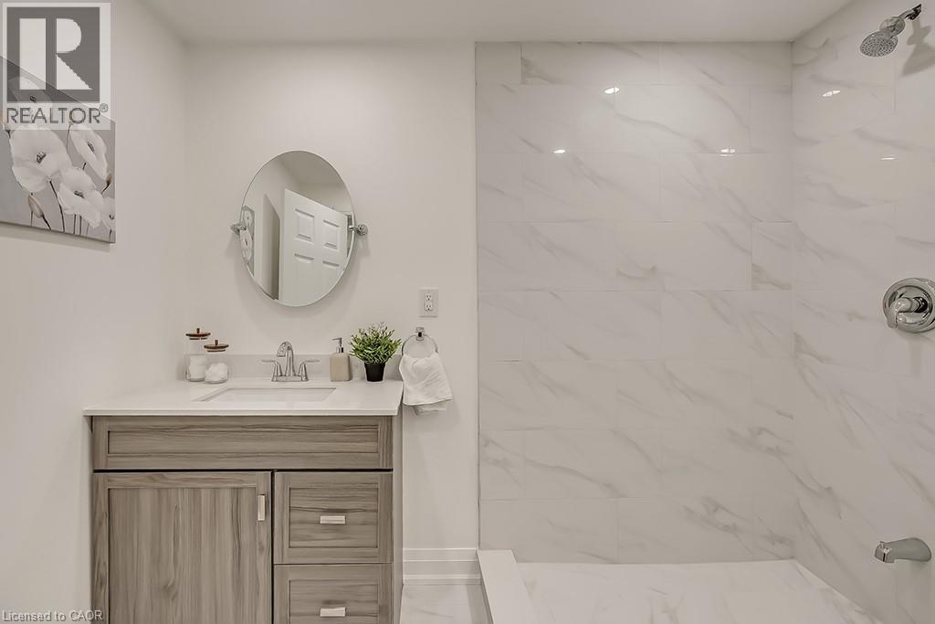 16 Upper Canada Drive Unit# Main, Waterloo, Ontario  N2P 1E5 - Photo 28 - 40793423