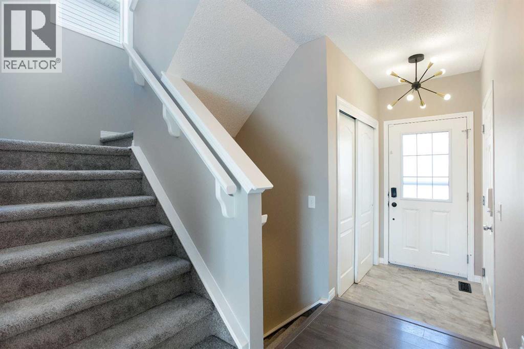 209 Viewpointe Terrace, Chestermere, Alberta  T1X 0P9 - Photo 13 - A2263759