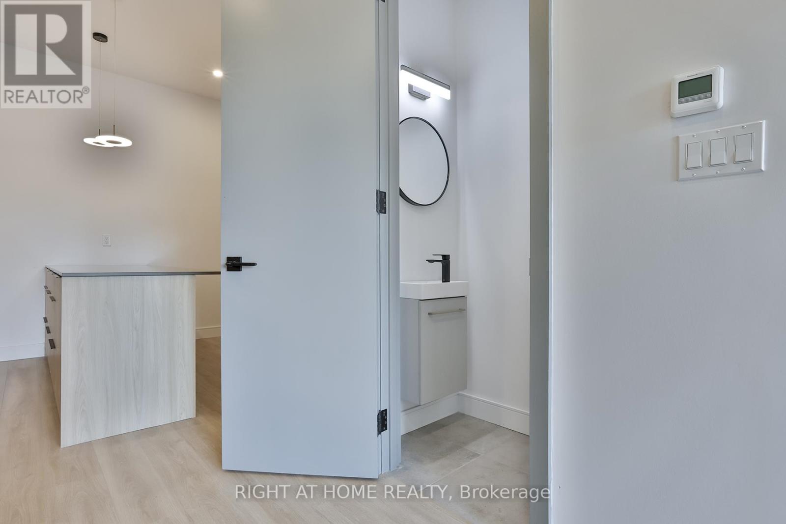 Unit 2 - 1169 Davenport Road, Toronto, Ontario  M6H 2G6 - Photo 18 - C12617418