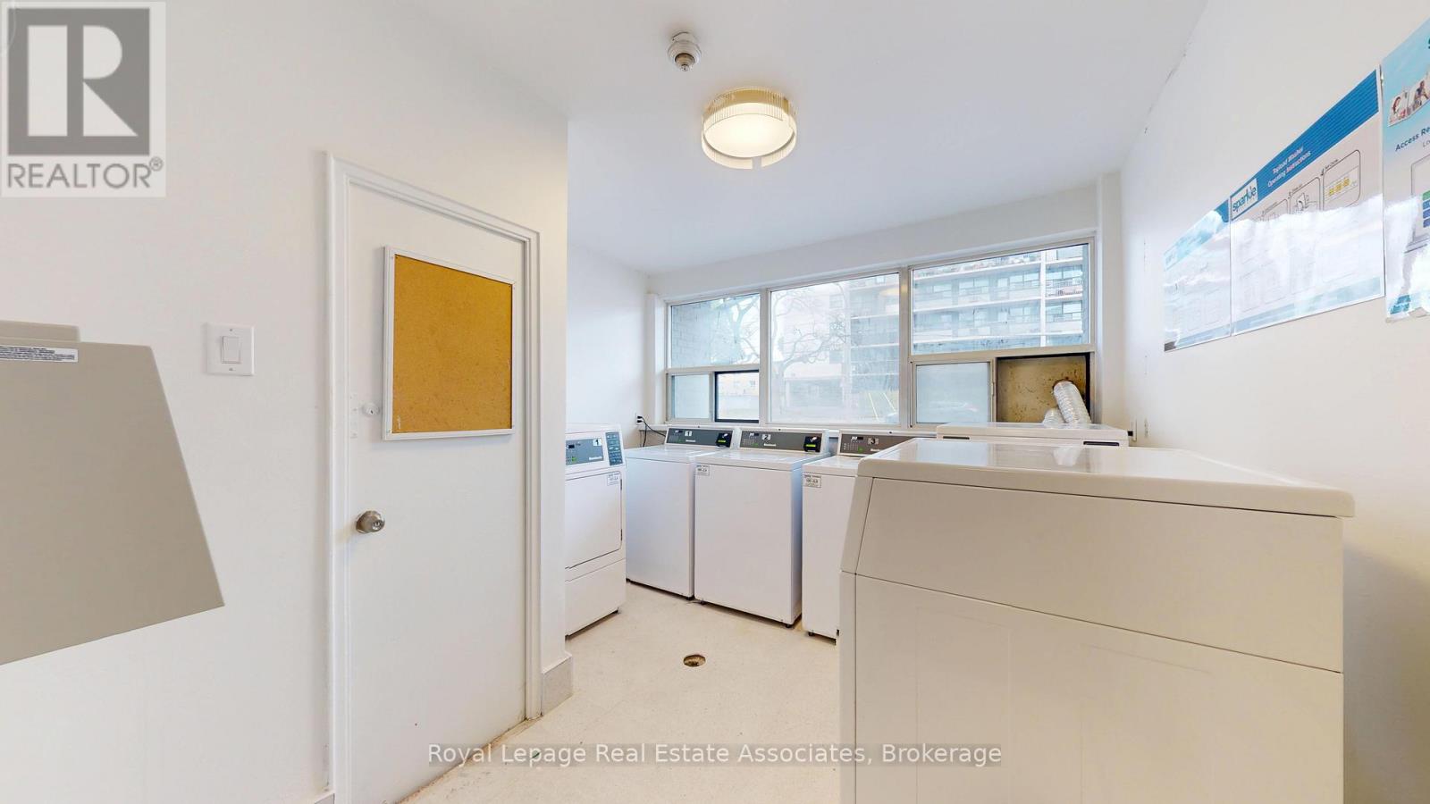23 - 1 Marquette Avenue, Toronto, Ontario  M6A 1X8 - Photo 22 - C12617430