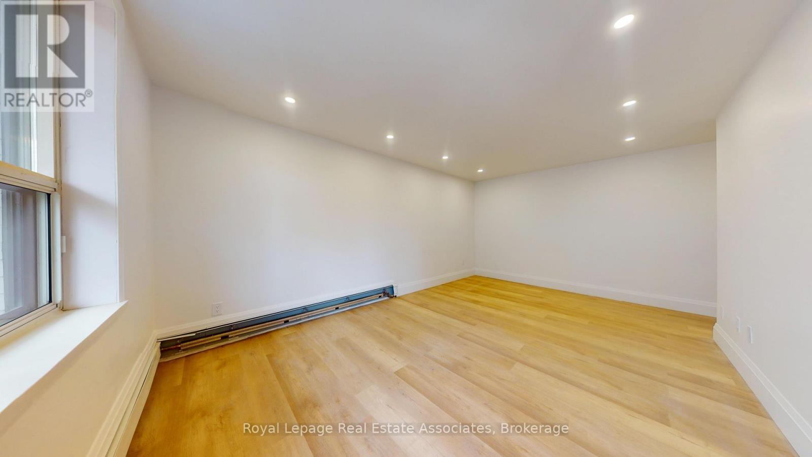 23 - 1 Marquette Avenue, Toronto, Ontario  M6A 1X8 - Photo 4 - C12617430