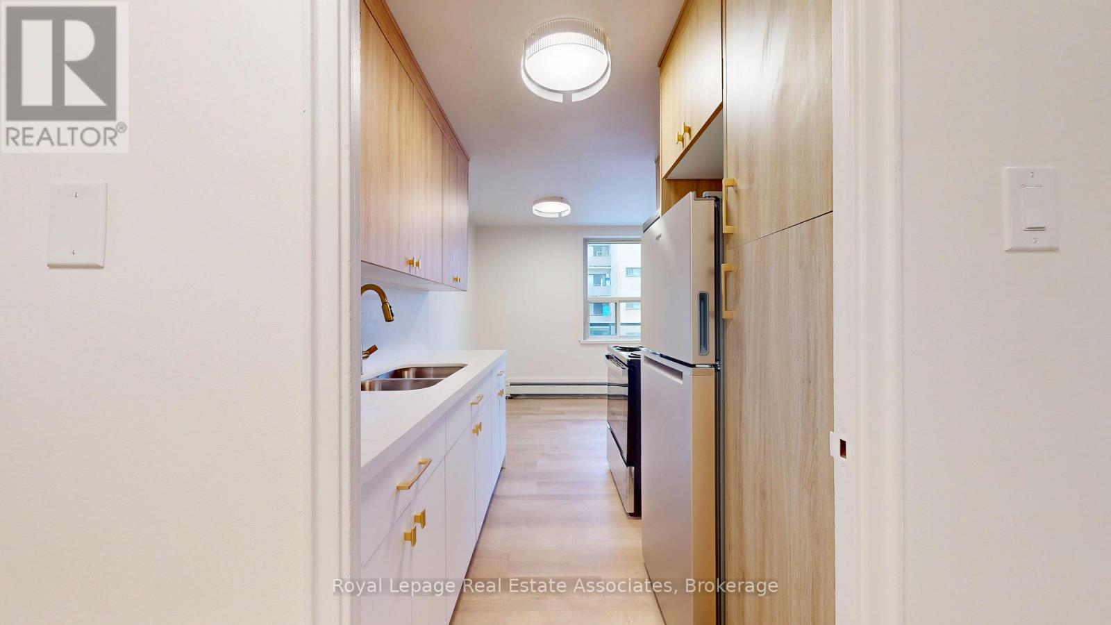 23 - 1 Marquette Avenue, Toronto, Ontario  M6A 1X8 - Photo 7 - C12617430