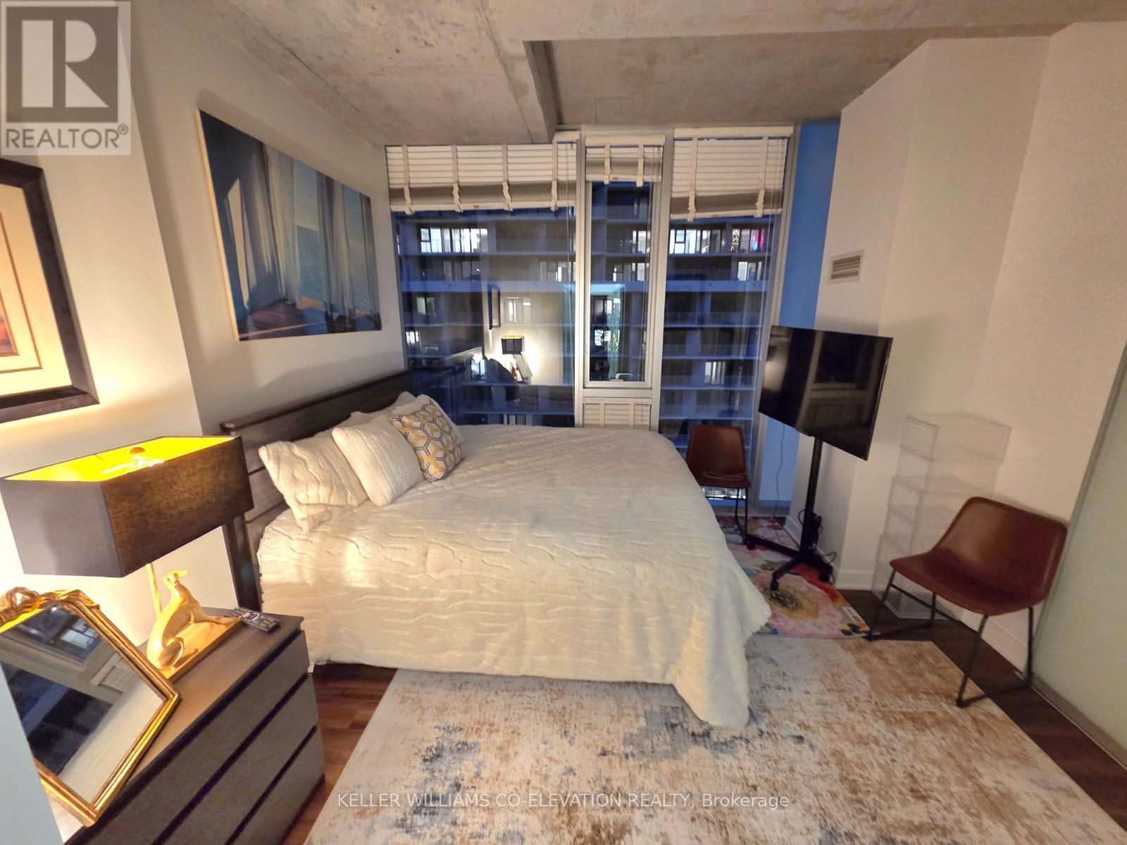 1305 - 552 Wellington Street, Toronto, Ontario  M5V 2V1 - Photo 11 - C12613978