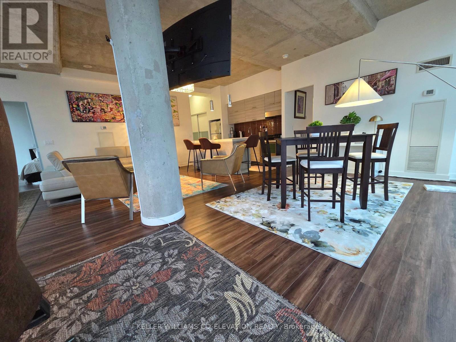 1305 - 552 Wellington Street, Toronto, Ontario  M5V 2V1 - Photo 4 - C12613978