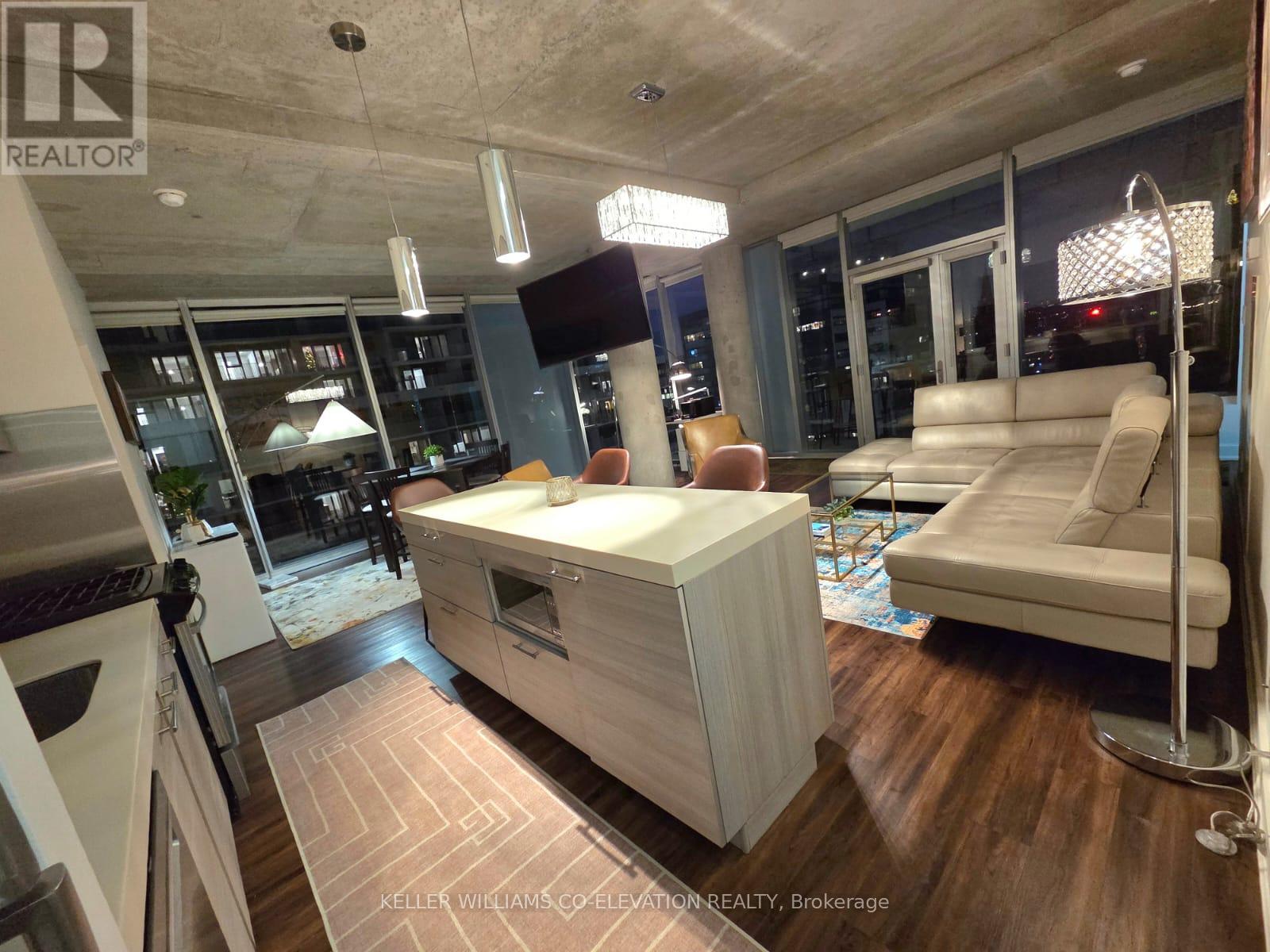 1305 - 552 Wellington Street, Toronto, Ontario  M5V 2V1 - Photo 8 - C12613978