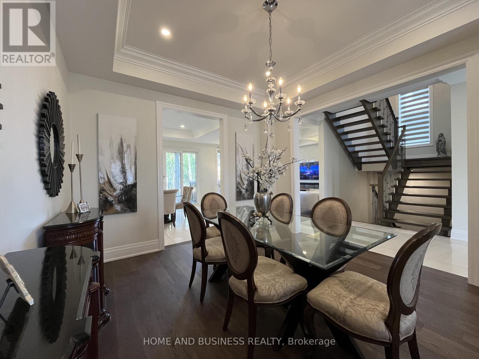 115 Russell Drive, Oakville, Ontario  L6H 1L4 - Photo 10 - W12554920