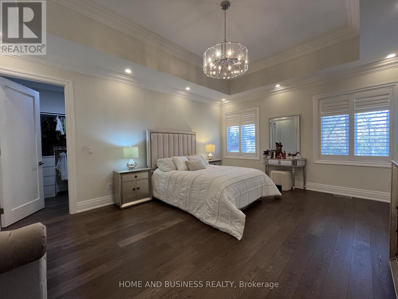 115 Russell Drive, Oakville, Ontario  L6H 1L4 - Photo 34 - W12554920