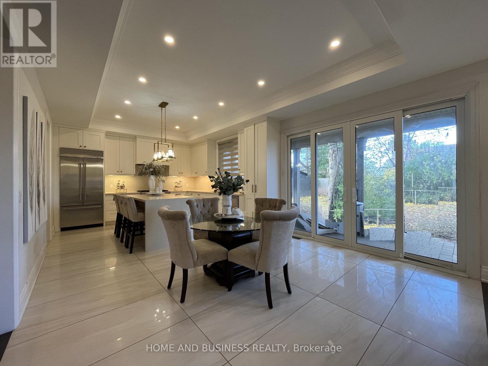 115 Russell Drive, Oakville, Ontario  L6H 1L4 - Photo 42 - W12554920