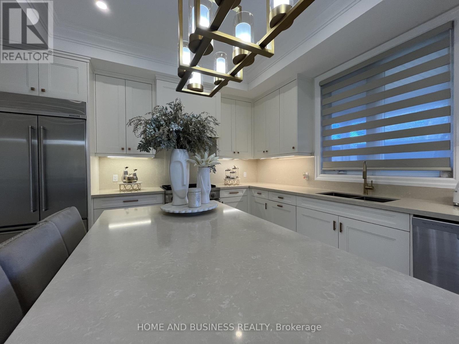 115 Russell Drive, Oakville, Ontario  L6H 1L4 - Photo 20 - W12554920