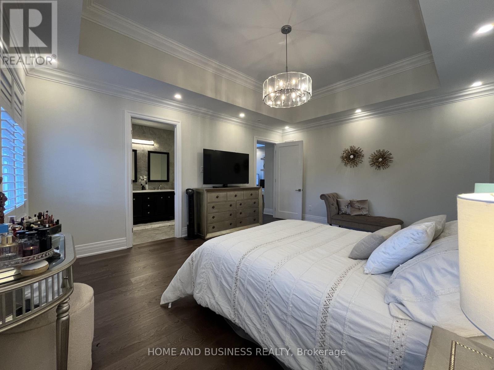 115 Russell Drive, Oakville, Ontario  L6H 1L4 - Photo 37 - W12554920