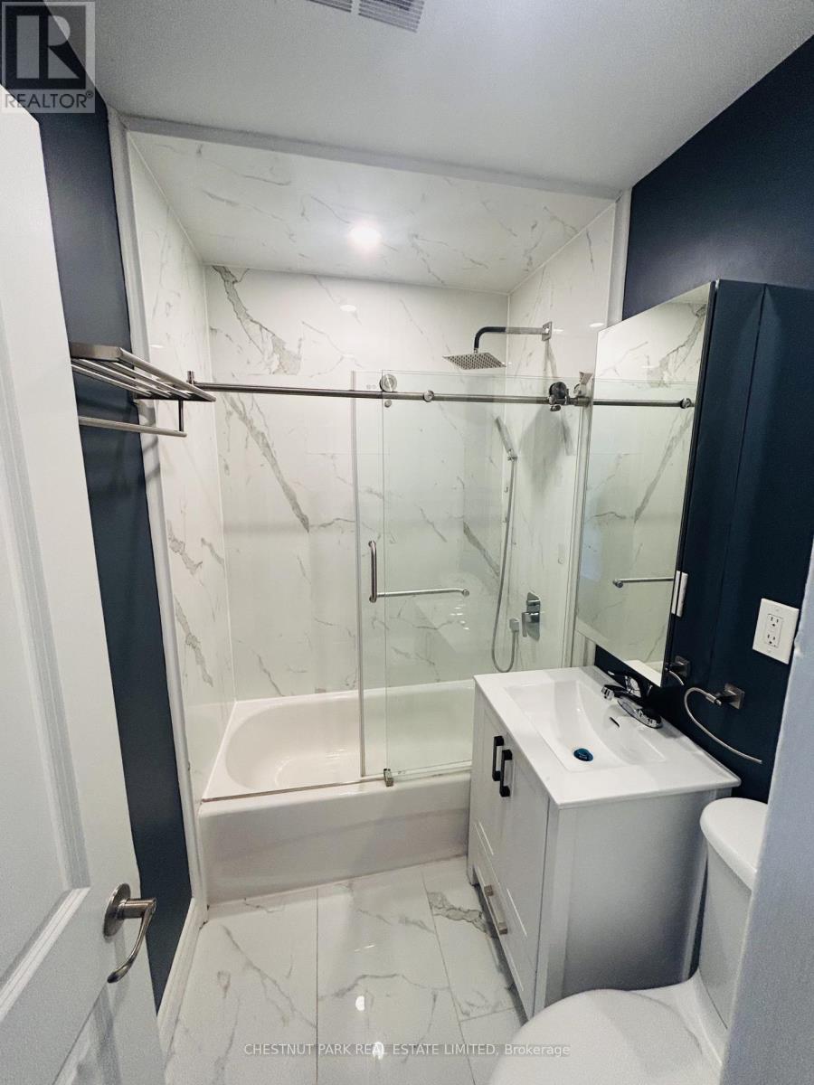 6 - 2 Superior Avenue, Toronto, Ontario  M8V 2M1 - Photo 13 - W12617436