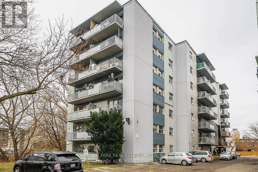 6 - 2 Superior Avenue, Toronto, Ontario  M8V 2M1 - Photo 15 - W12617436