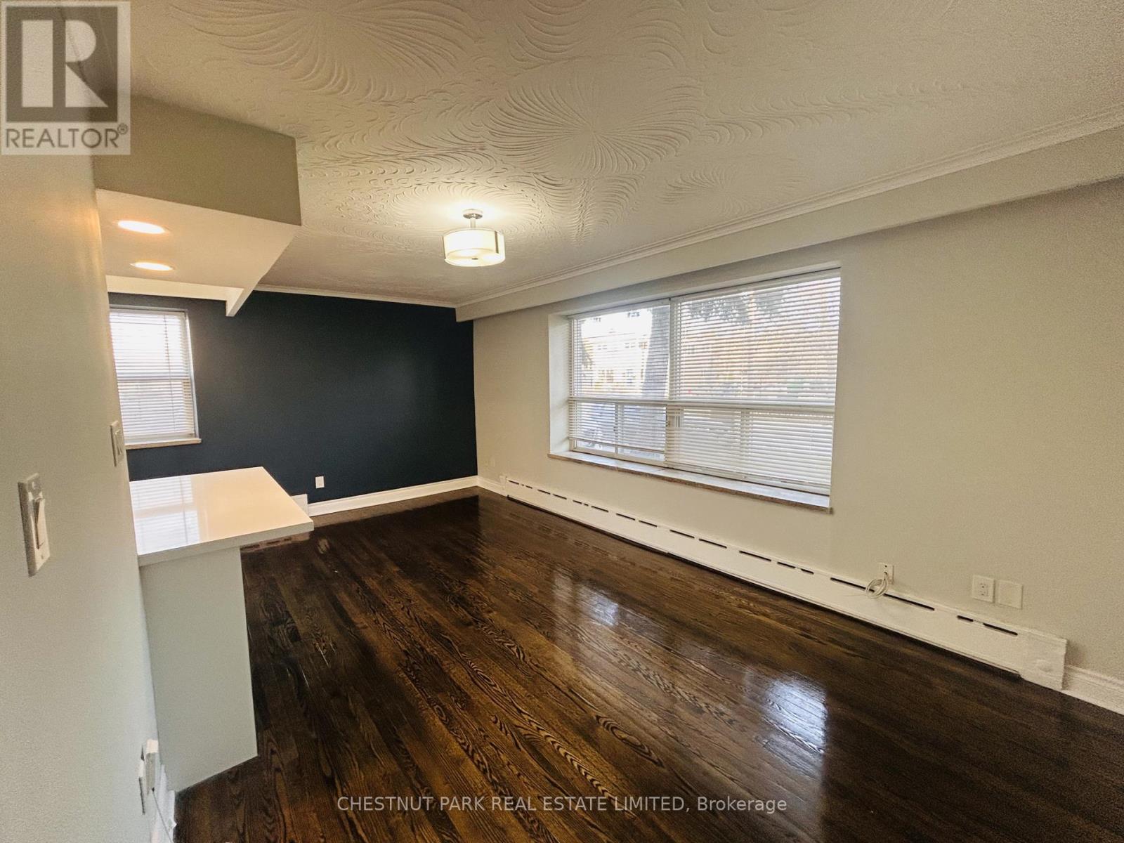 6 - 2 Superior Avenue, Toronto, Ontario  M8V 2M1 - Photo 2 - W12617436