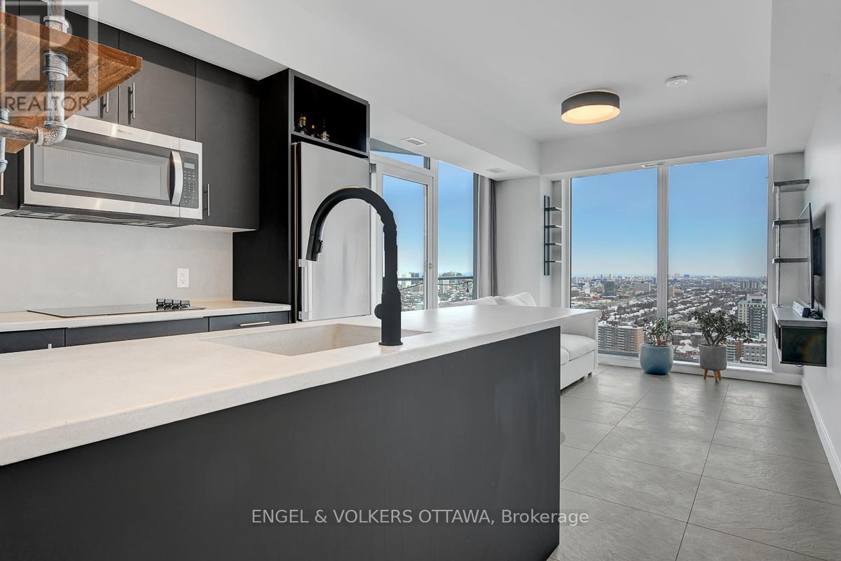 3201 - 805 Carling Avenue, Ottawa, Ontario  K1S 5W9 - Photo 4 - X12617454