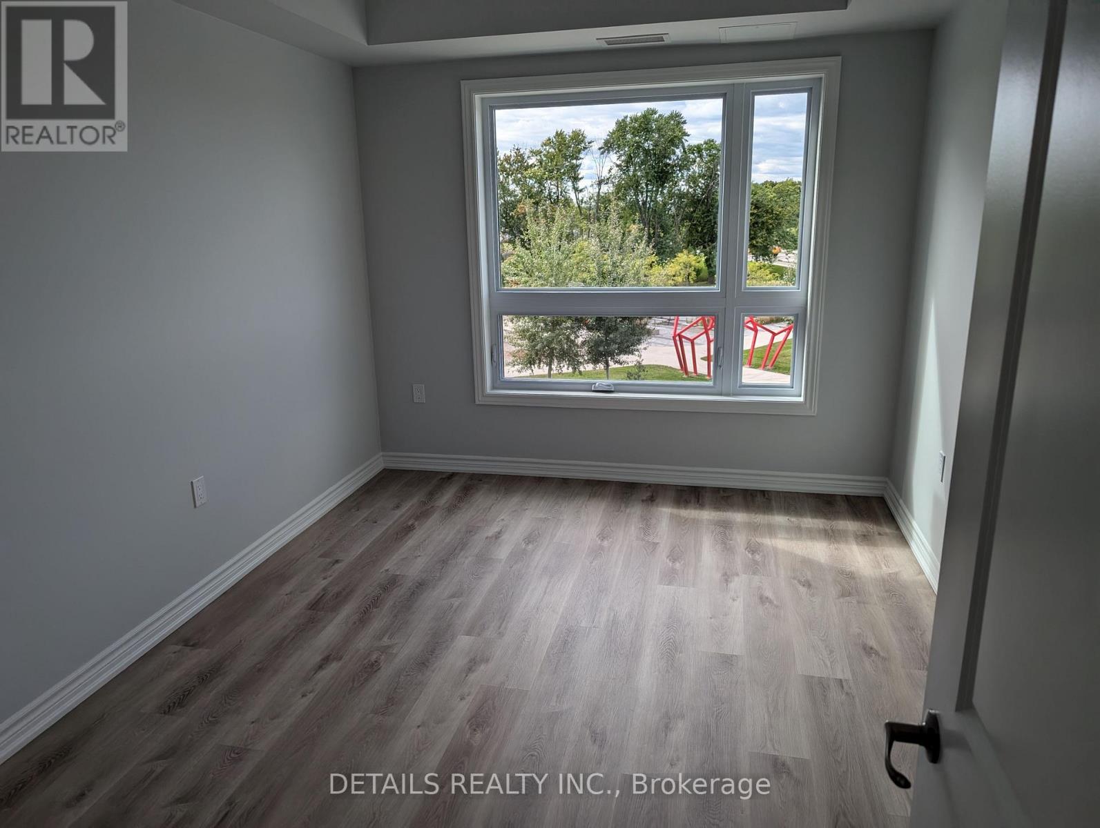 307 - 397 Codds Road, Ottawa, Ontario  K1K 5C7 - Photo 10 - X12617468