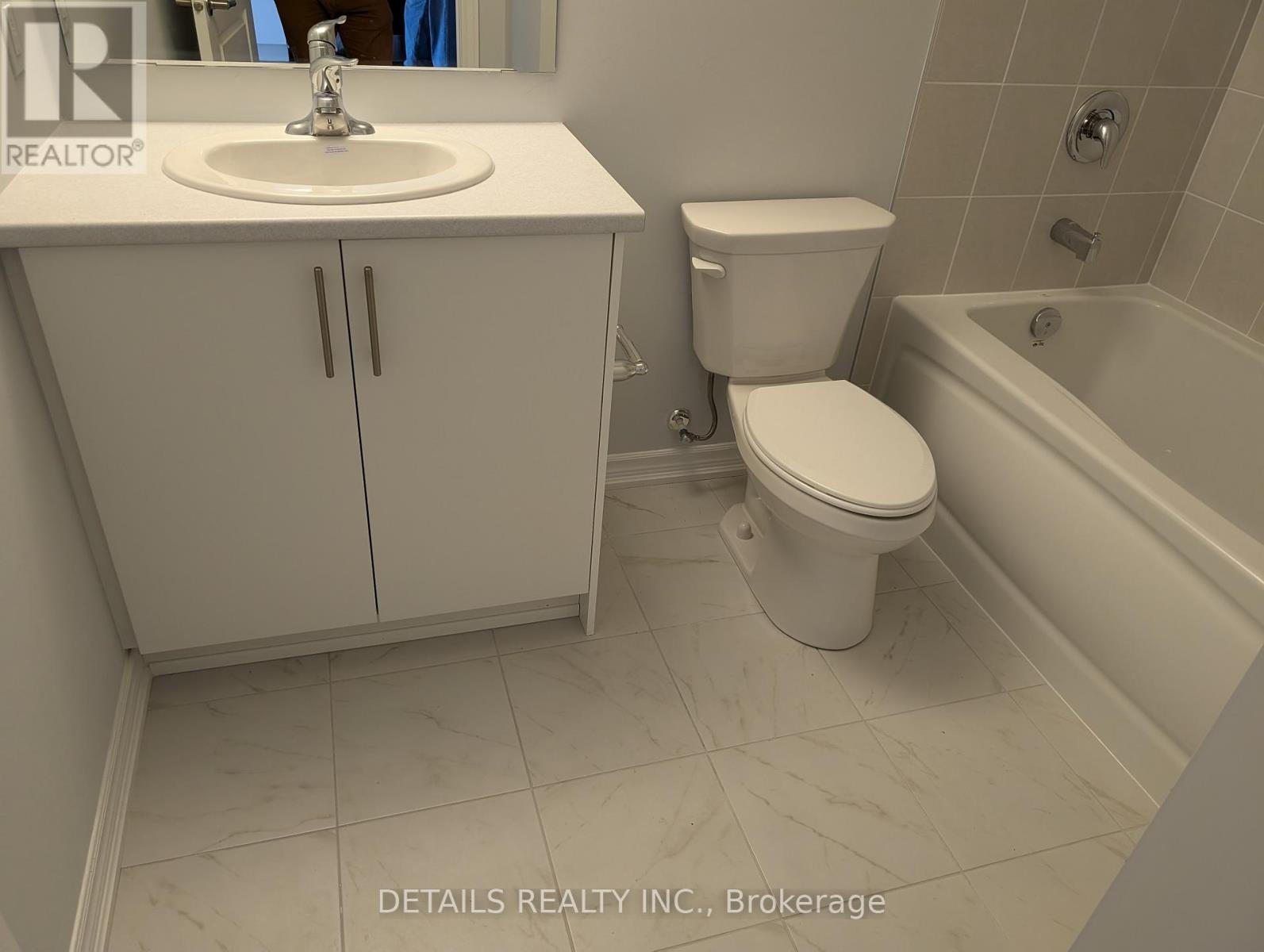 307 - 397 Codds Road, Ottawa, Ontario  K1K 5C7 - Photo 11 - X12617468