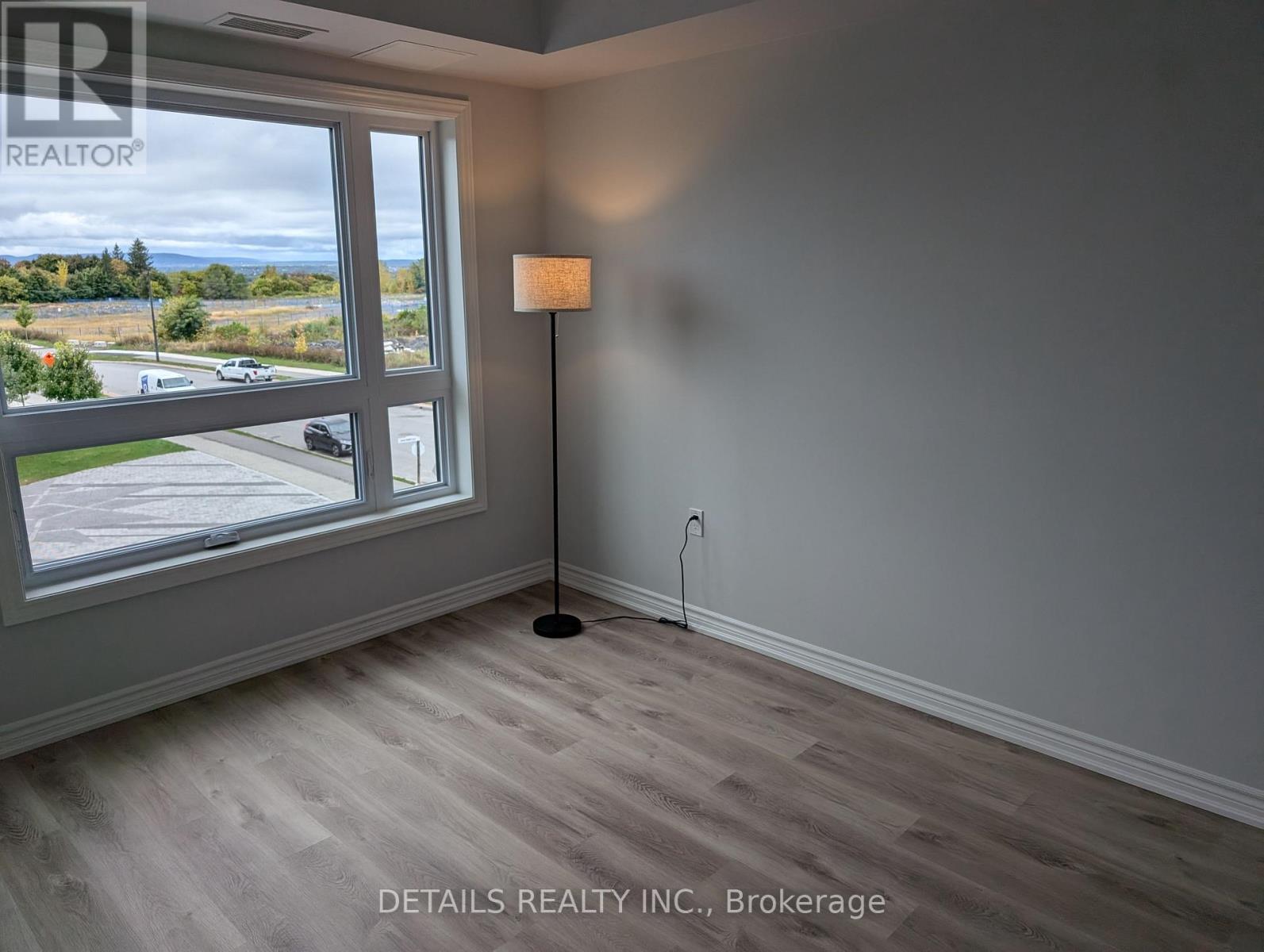 307 - 397 Codds Road, Ottawa, Ontario  K1K 5C7 - Photo 8 - X12617468