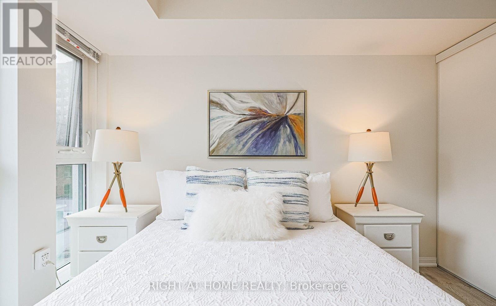 606 - 400 Adelaide Street E, Toronto, Ontario M5A 4S3 - Photo 10 - C12471772