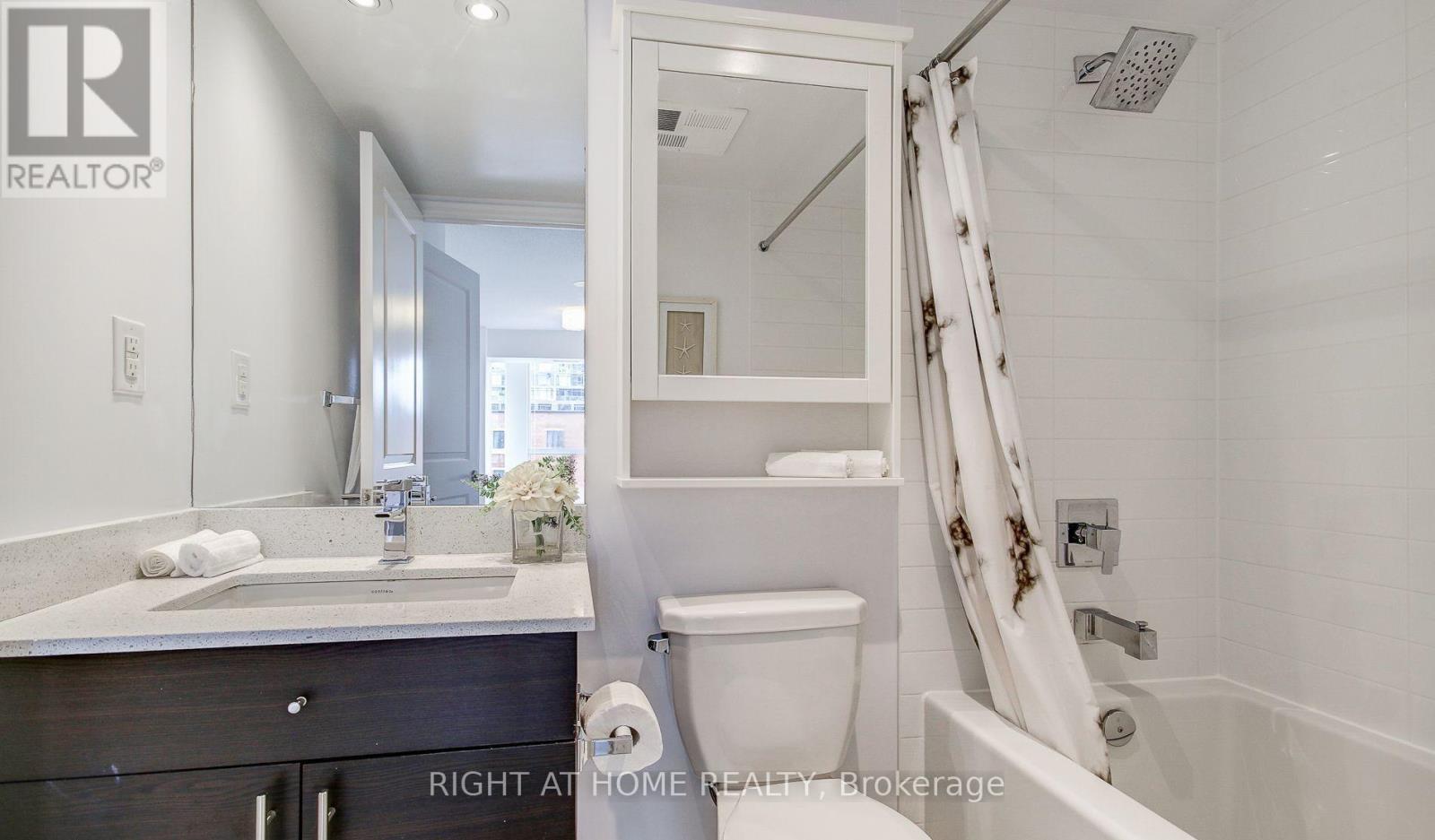 606 - 400 Adelaide Street E, Toronto, Ontario M5A 4S3 - Photo 15 - C12471772