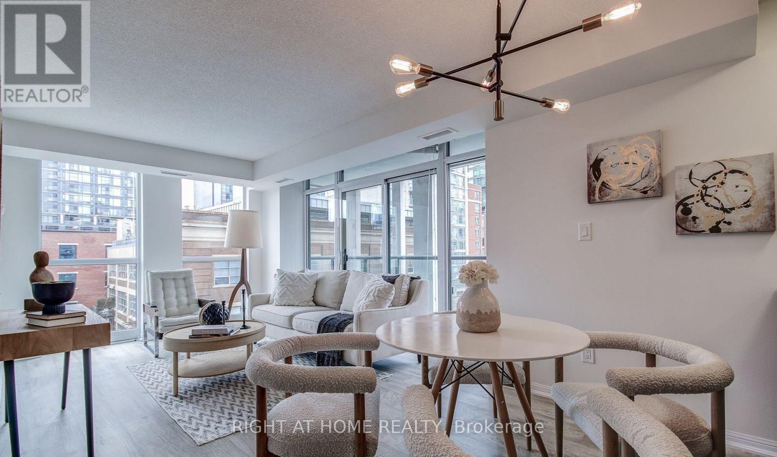 606 - 400 Adelaide Street E, Toronto, Ontario M5A 4S3 - Photo 3 - C12471772