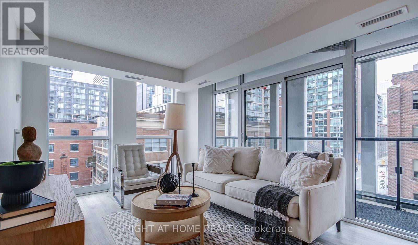 606 - 400 Adelaide Street E, Toronto, Ontario M5A 4S3 - Photo 4 - C12471772