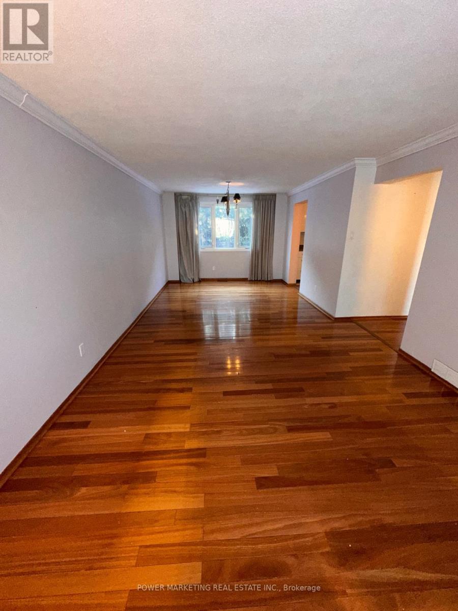 19 Brydon Court, Ottawa, Ontario  K2G 4A6 - Photo 2 - X12599974