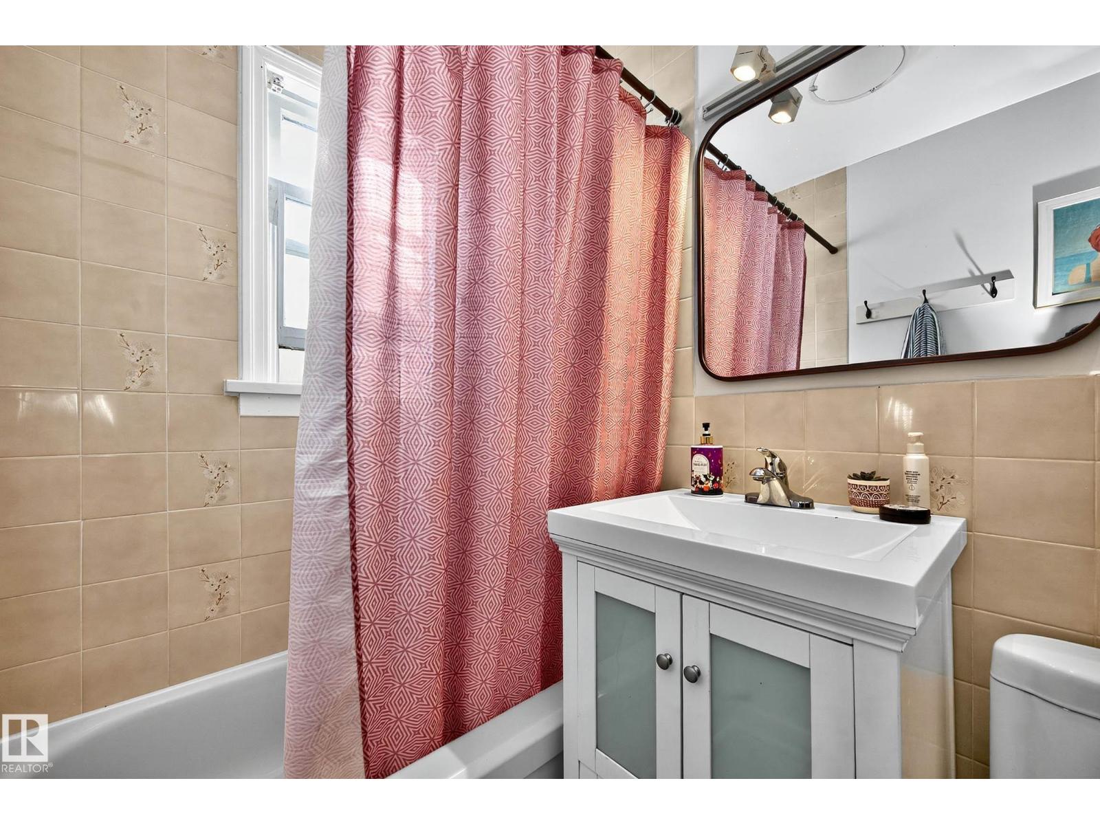 12315 103 St Nw, Edmonton, Alberta T5G 2K4 - Photo 22 - E4460302