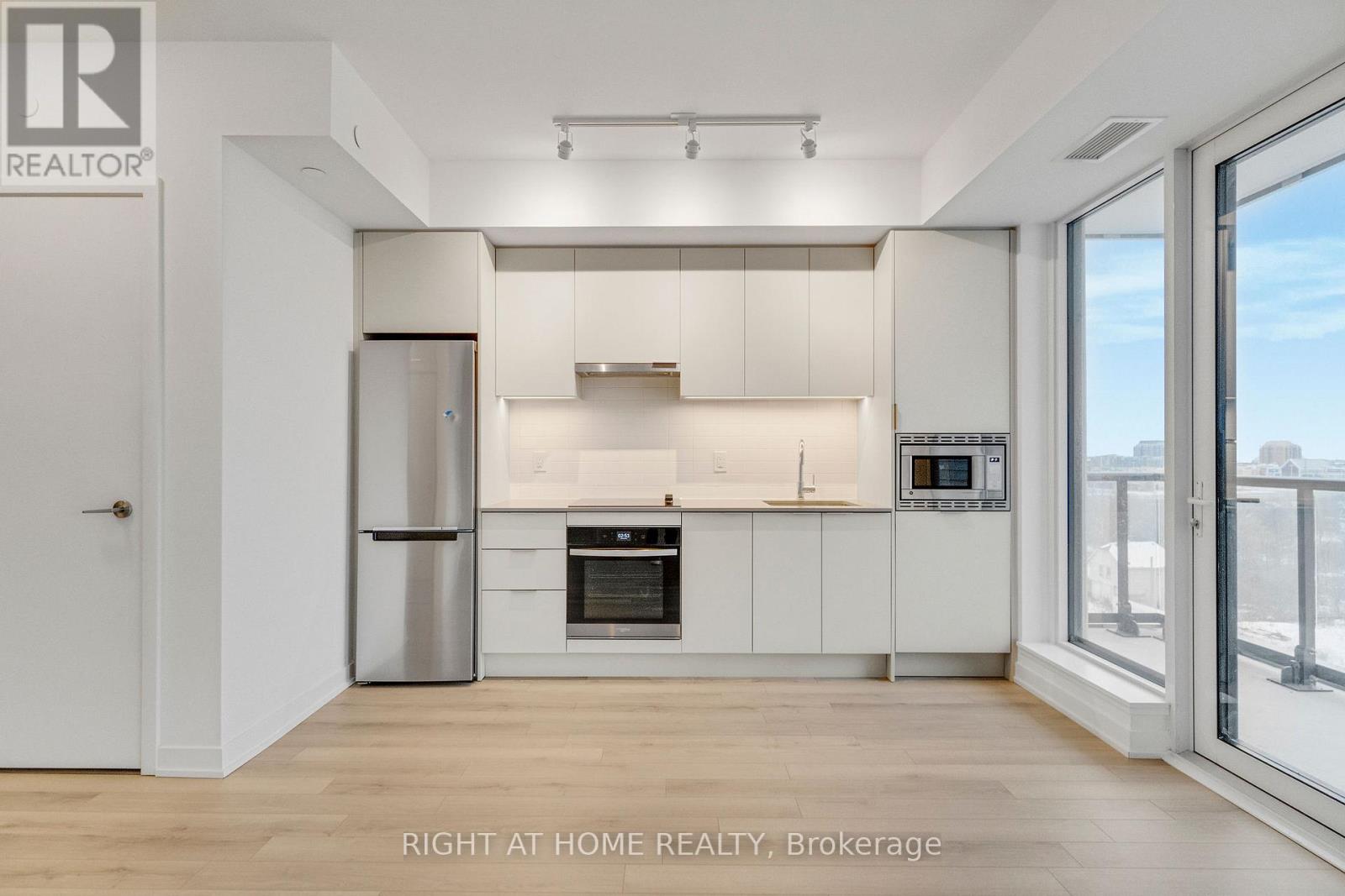 709 - 3071 Trafalgar Road, Oakville, Ontario  L6H 6K7 - Photo 13 - W12617446