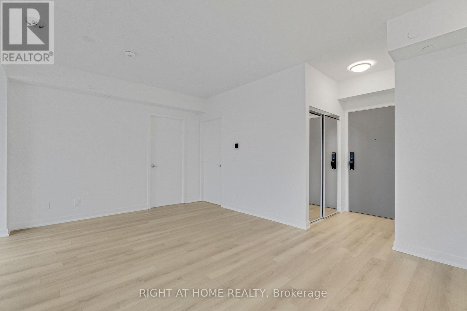 709 - 3071 Trafalgar Road, Oakville, Ontario  L6H 6K7 - Photo 15 - W12617446