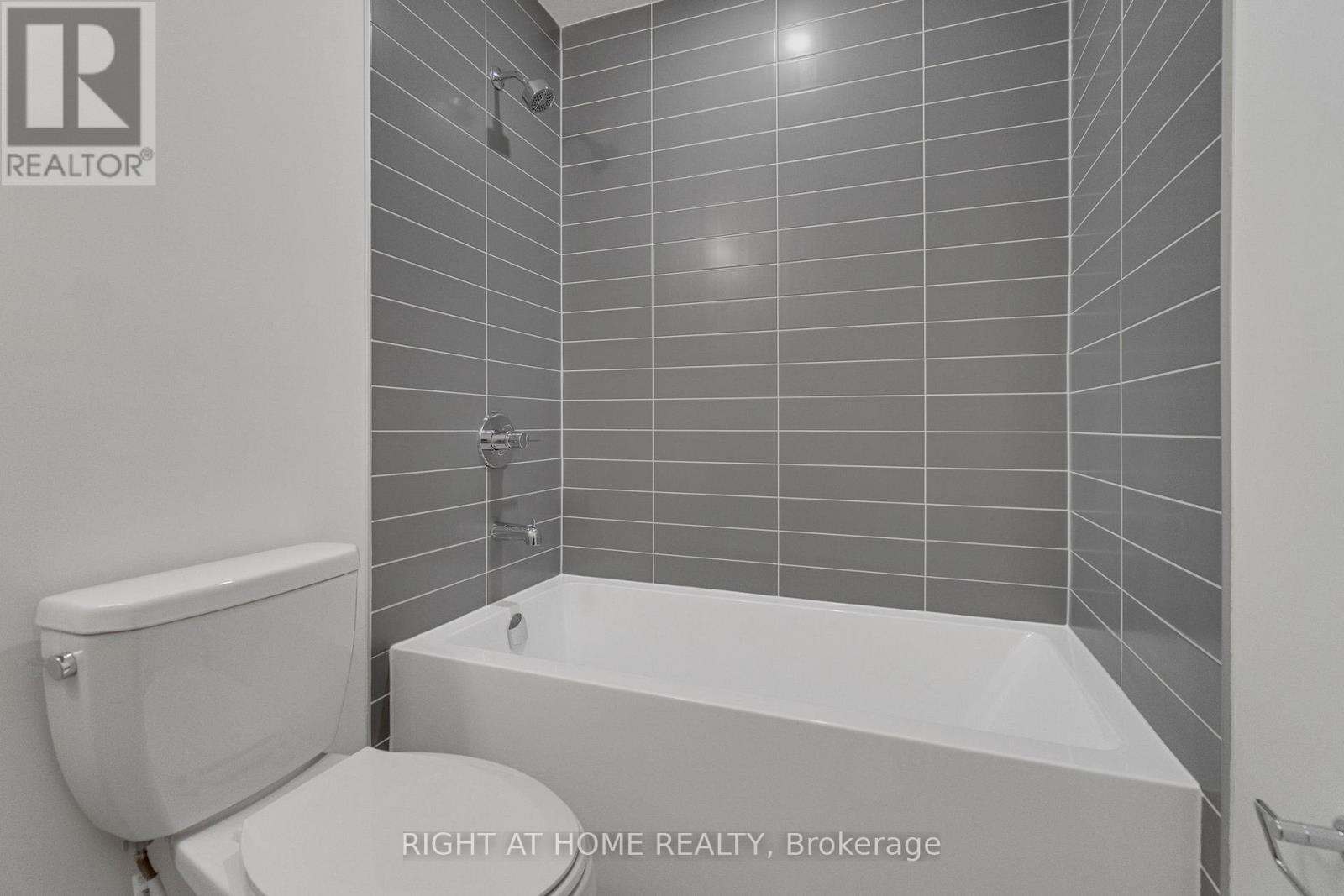 709 - 3071 Trafalgar Road, Oakville, Ontario  L6H 6K7 - Photo 21 - W12617446