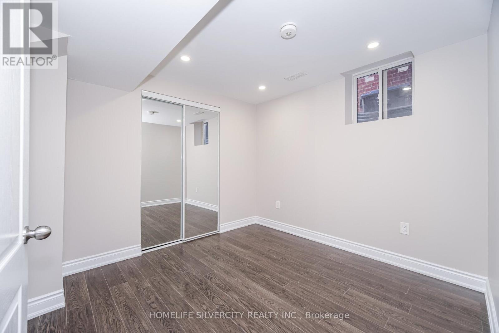 105 Aylesbury Drive, Brampton, Ontario L7A 0W6 - Photo 33 - W12617450