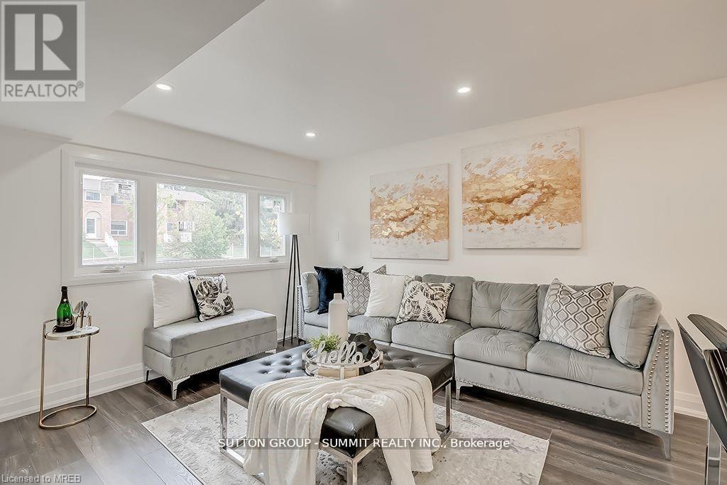 16 Upper Canada Drive, Kitchener, Ontario N2P 1E5 - Photo 10 - X12617460