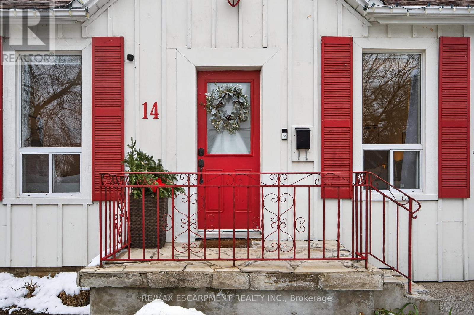 14 Lochearne Street, Hamilton, Ontario  L8R 1V8 - Photo 2 - X12617484