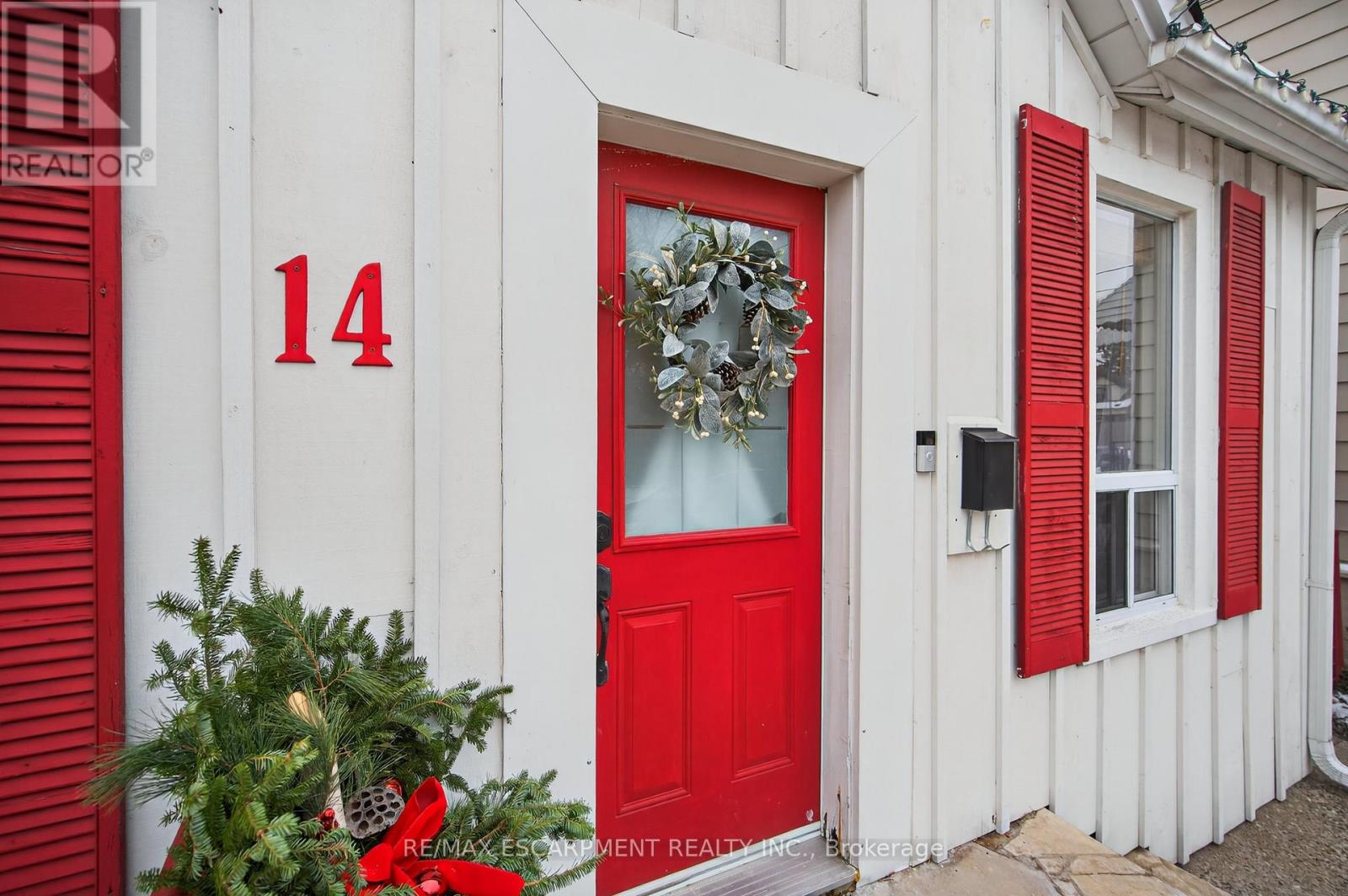 14 Lochearne Street, Hamilton, Ontario  L8R 1V8 - Photo 3 - X12617484