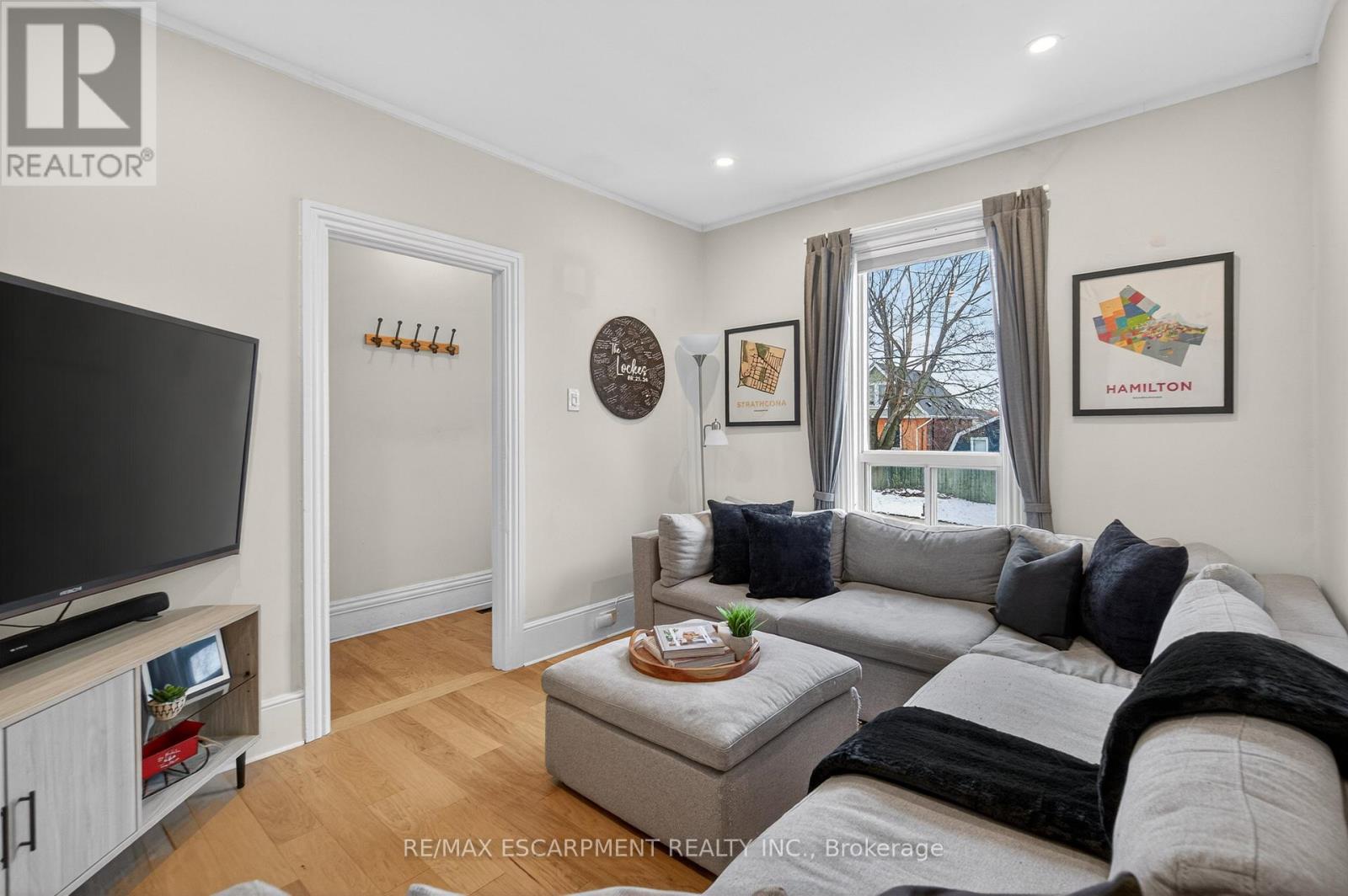 14 Lochearne Street, Hamilton, Ontario  L8R 1V8 - Photo 8 - X12617484