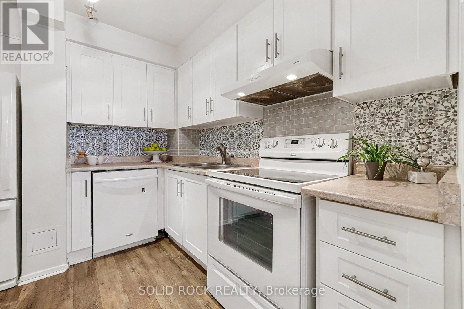 108 - 2871 Richmond Road, Ottawa, Ontario K2B 8M5 - Photo 5 - X12617492