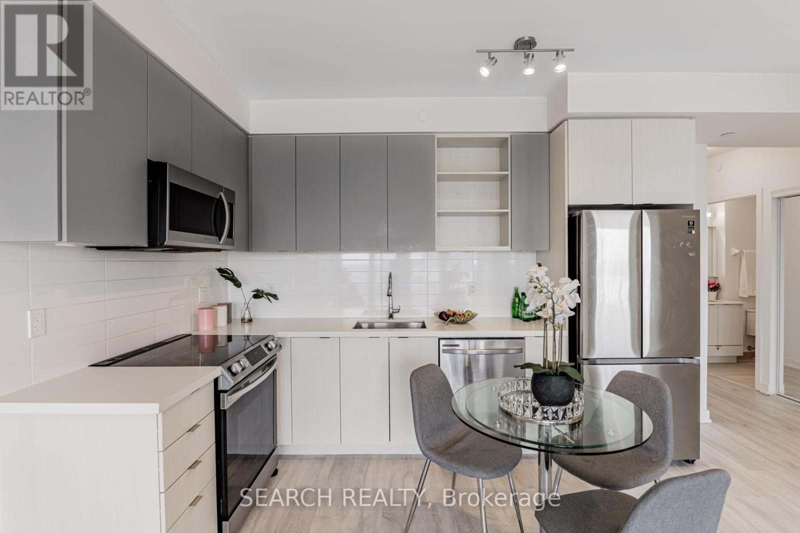 402b - 4655 Metcalfe Avenue, Mississauga, Ontario  L5M 0Z7 - Photo 5 - W12616390