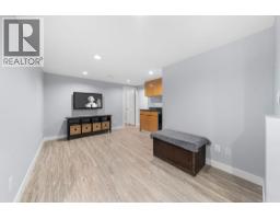 2733 TEMPE GLEN DRIVE