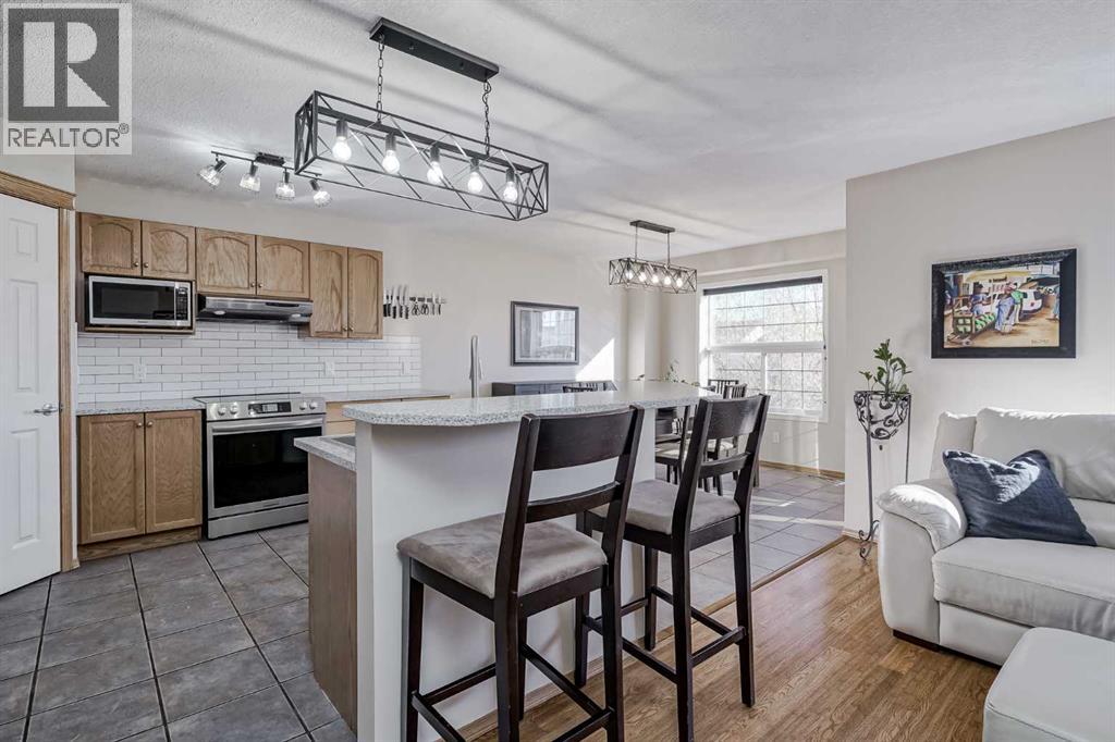 8 Everstone Rise Sw, Calgary, Alberta  T2Y 4M3 - Photo 10 - A2265961