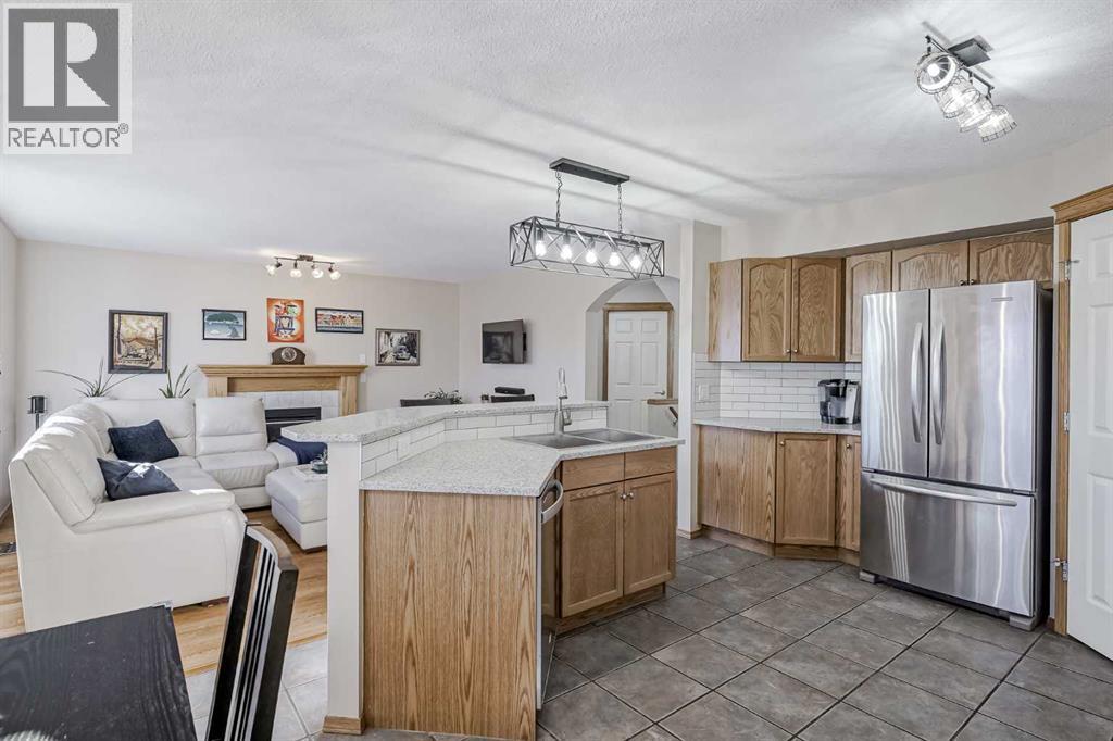 8 Everstone Rise Sw, Calgary, Alberta  T2Y 4M3 - Photo 17 - A2265961