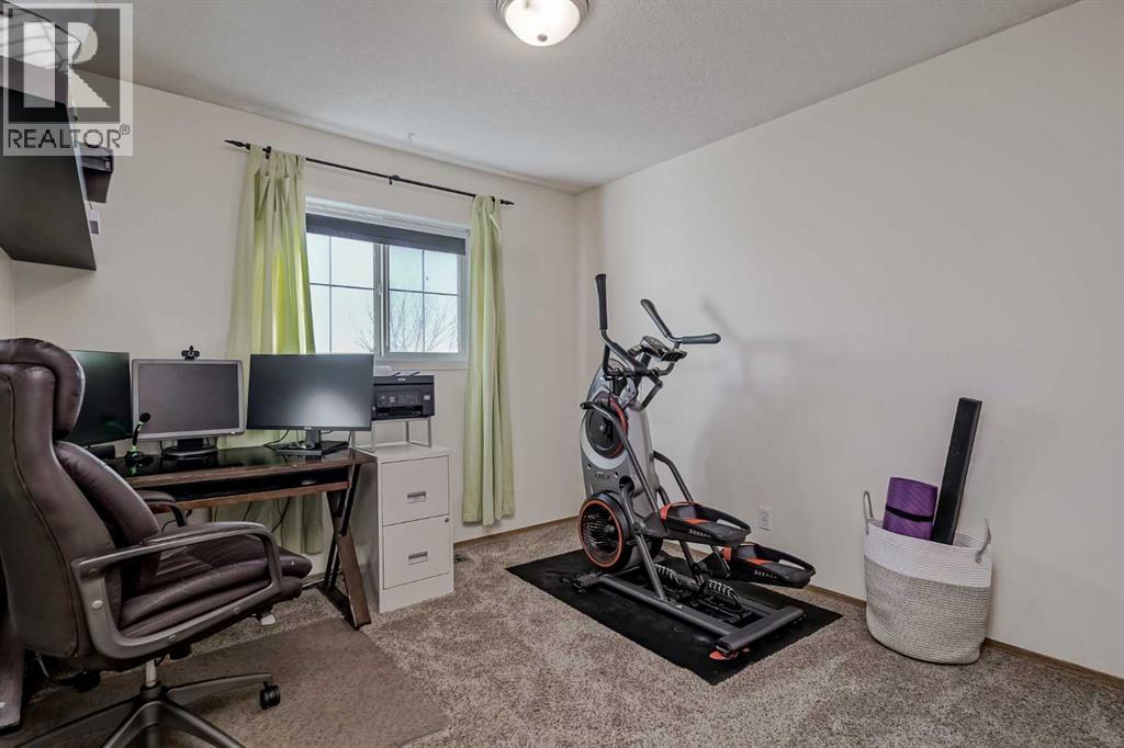 8 Everstone Rise Sw, Calgary, Alberta  T2Y 4M3 - Photo 30 - A2265961