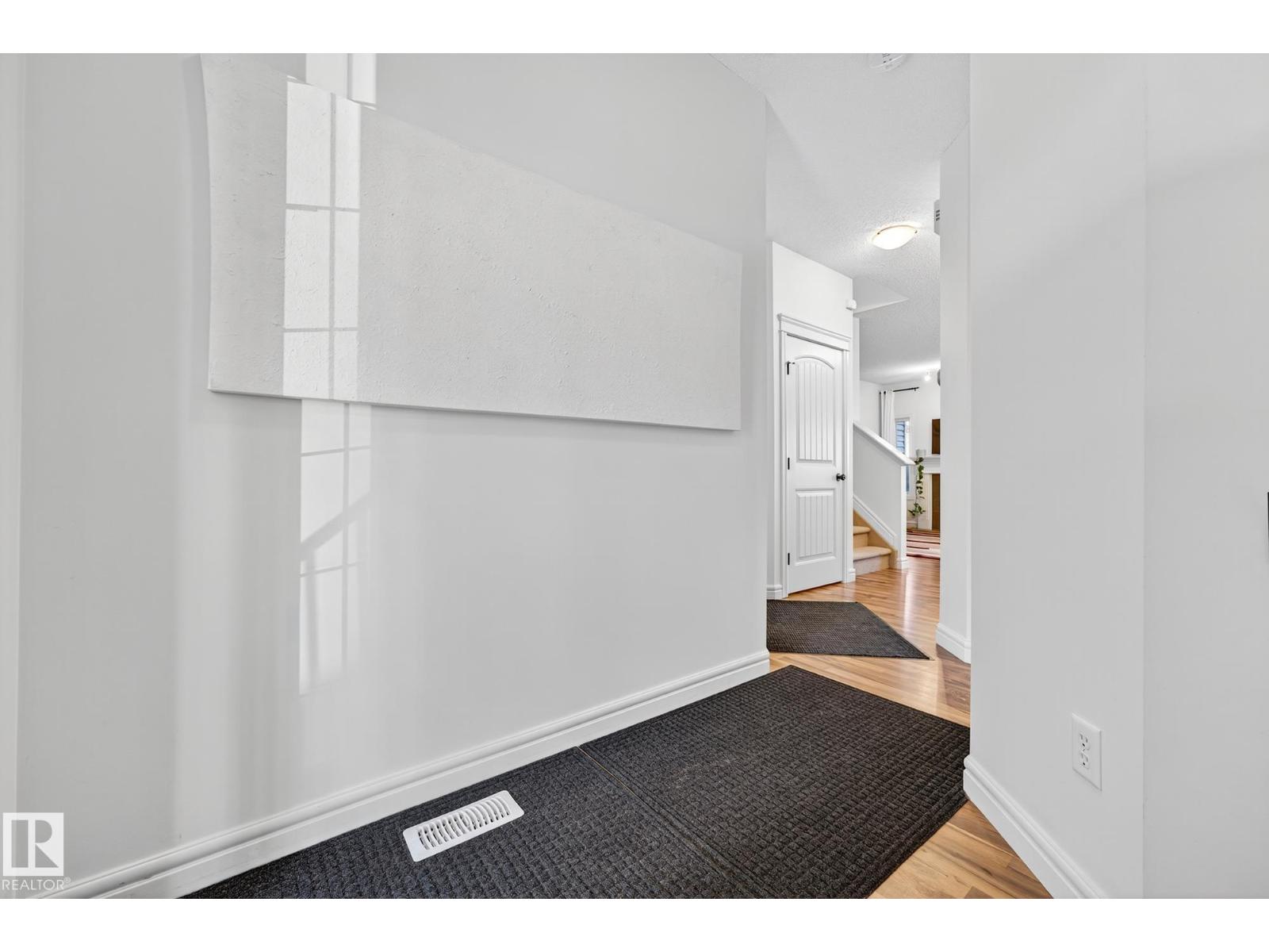 1954 119a St Sw, Edmonton, Alberta  T6W 0E2 - Photo 3 - E4467897