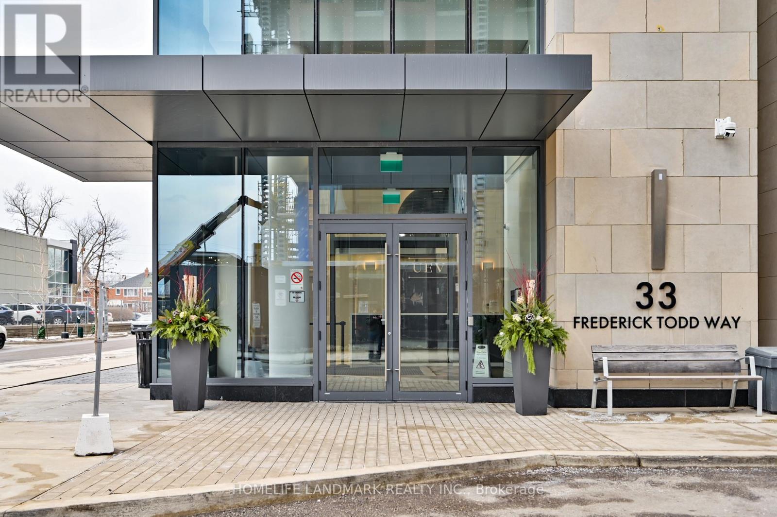 814 - 33 Frederick Todd Way, Toronto, Ontario  M4G 0C9 - Photo 2 - C12617496