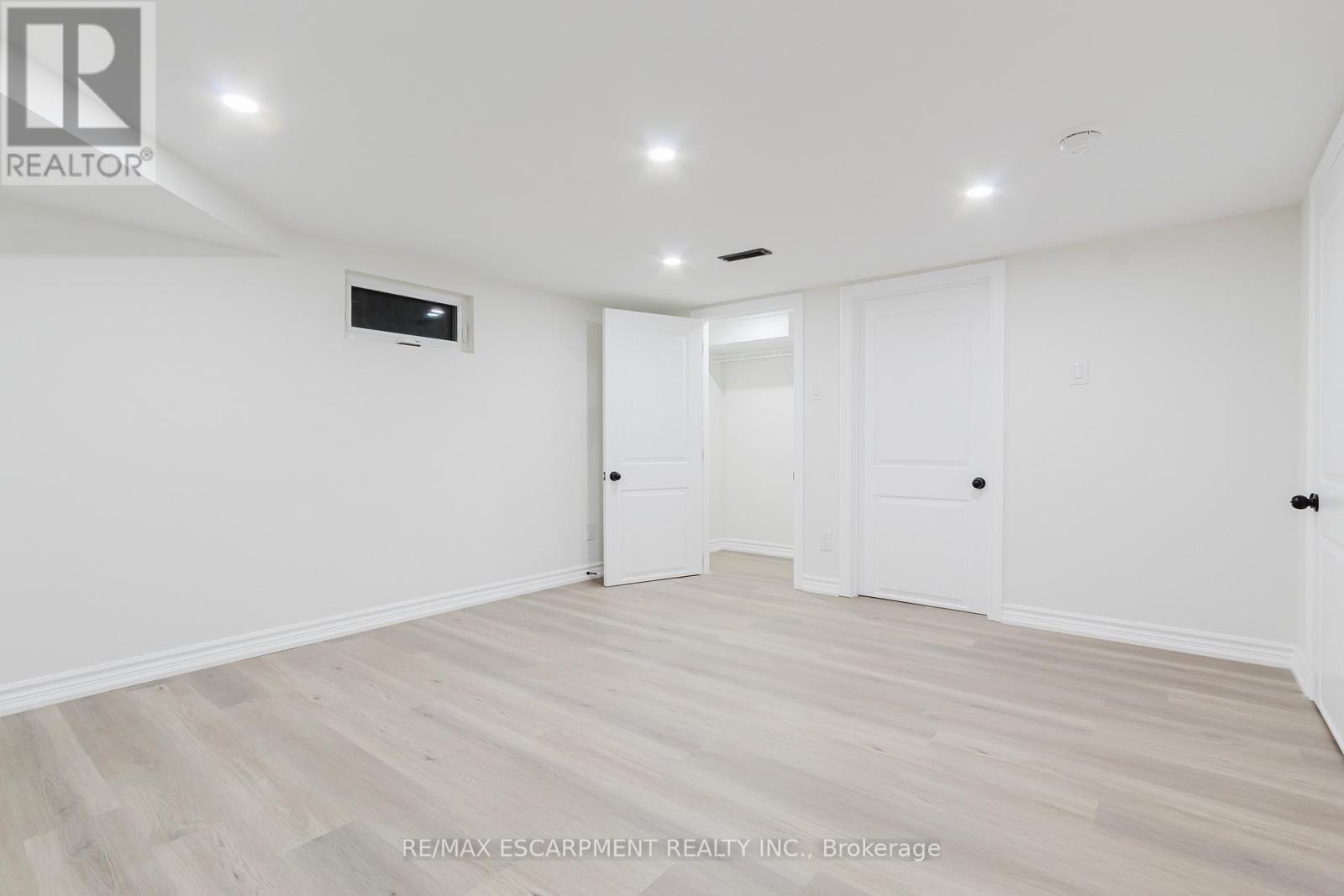 Lower - 211 Green Road, Hamilton, Ontario  L8K 2A4 - Photo 11 - X12617506