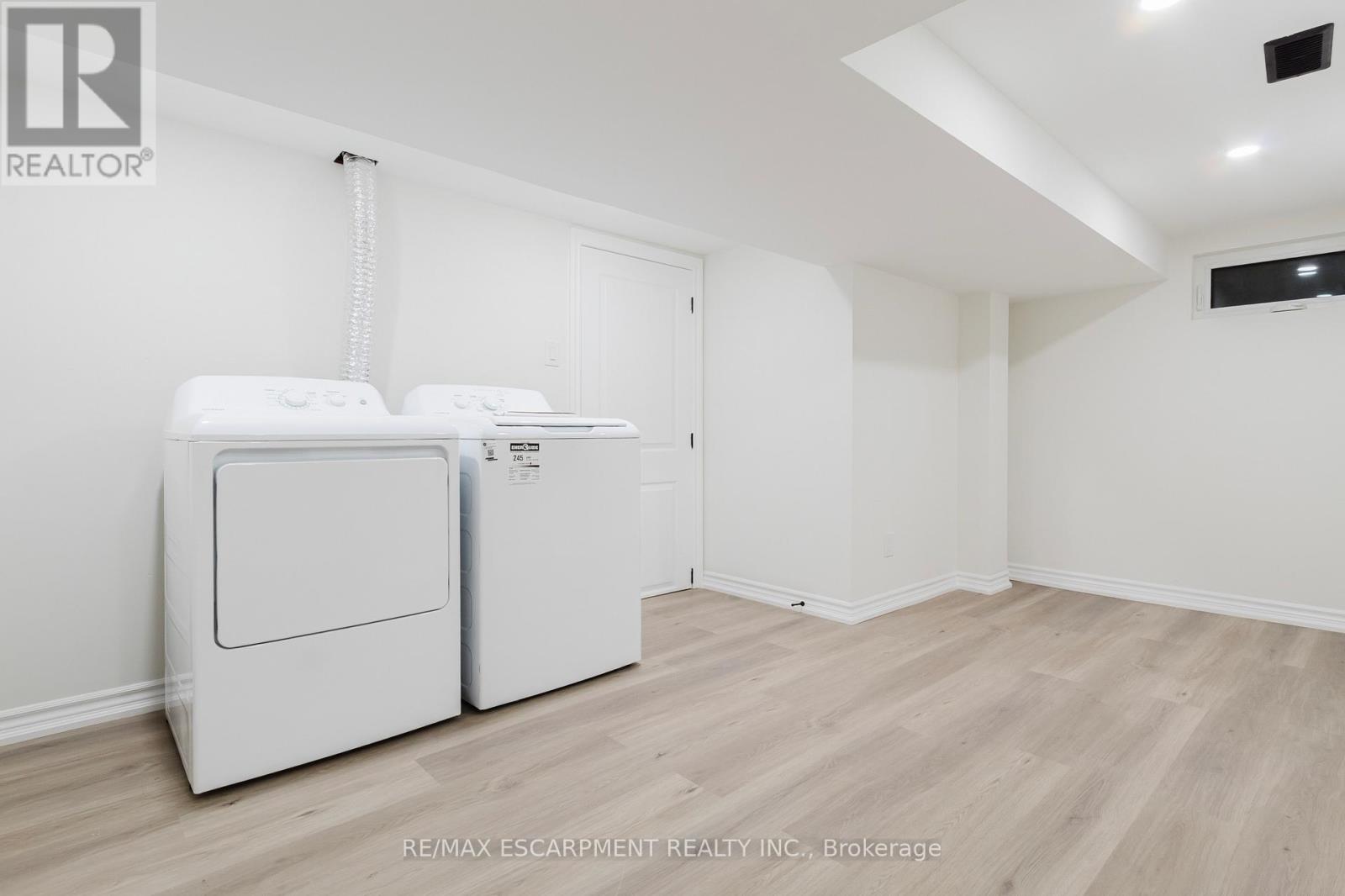 Lower - 211 Green Road, Hamilton, Ontario  L8K 2A4 - Photo 14 - X12617506