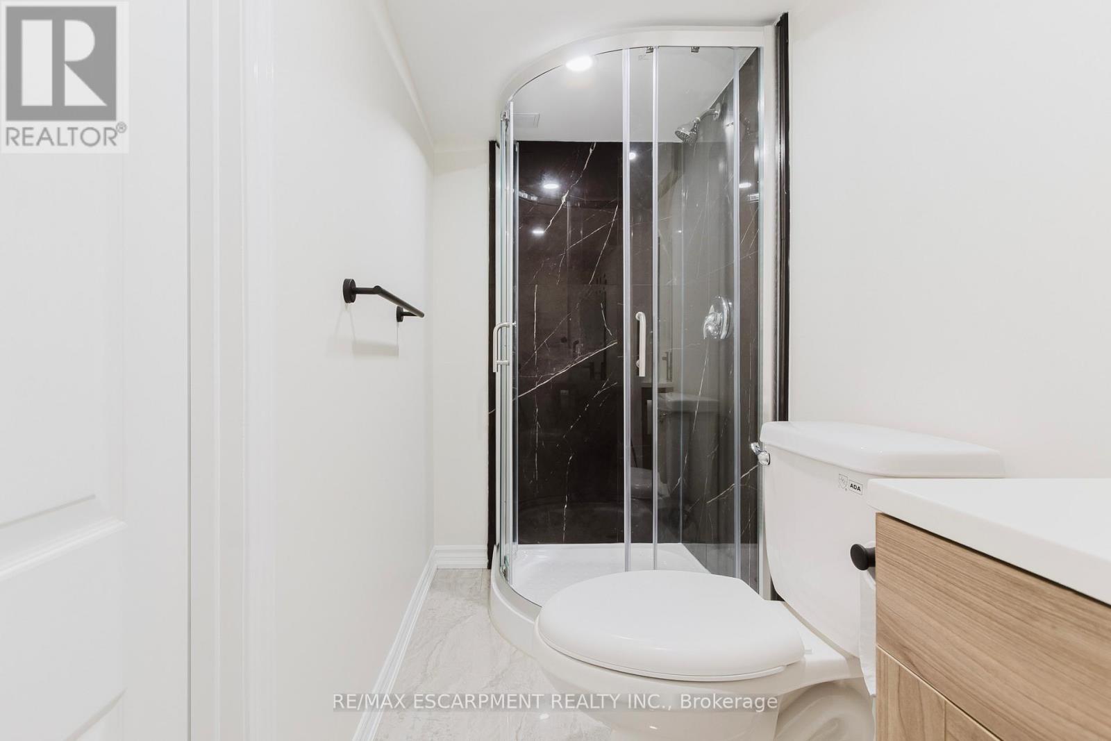 Lower - 211 Green Road, Hamilton, Ontario  L8K 2A4 - Photo 15 - X12617506