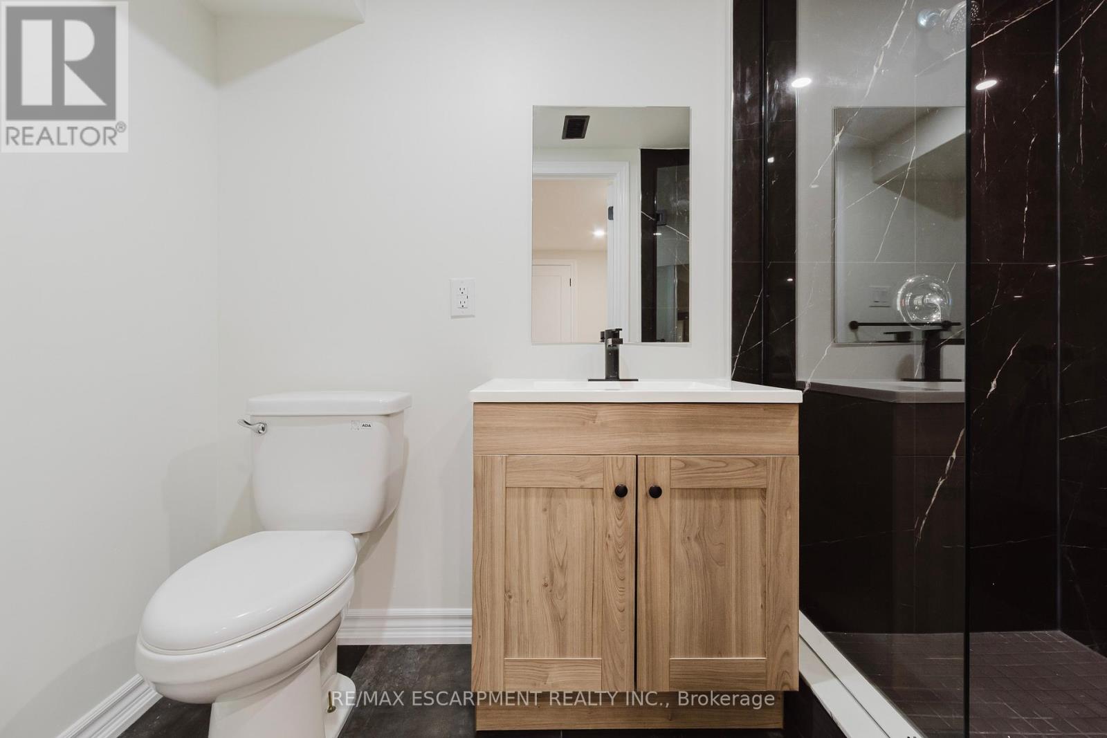 Lower - 211 Green Road, Hamilton, Ontario  L8K 2A4 - Photo 20 - X12617506